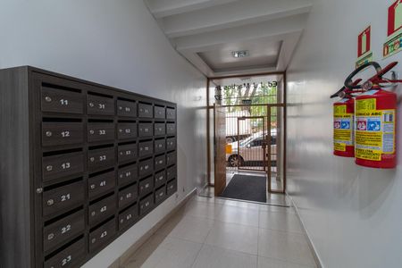 Apartamento à venda com 77m², 2 quartos e sem vagaHall social