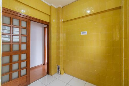 Apartamento à venda com 77m², 2 quartos e sem vagaCozinha e Área de Serviço