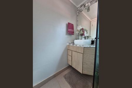 Apartamento à venda com 75m², 3 quartos e 1 vaga Apartamento à venda com 75m², 3 quartos e 1 vagaBanheiro 1