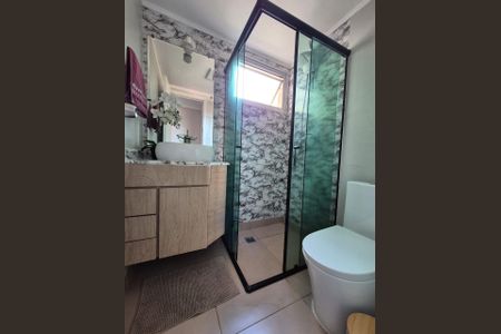 Apartamento à venda com 75m², 3 quartos e 1 vaga Apartamento à venda com 75m², 3 quartos e 1 vagaBanheiro 1