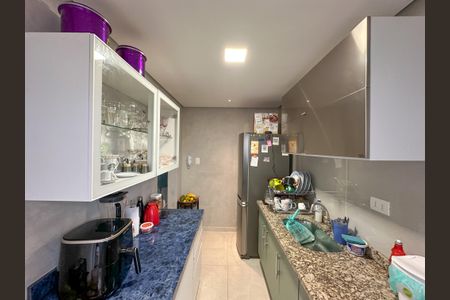 Apartamento à venda com 96m², 3 quartos e sem vagaCozinha
