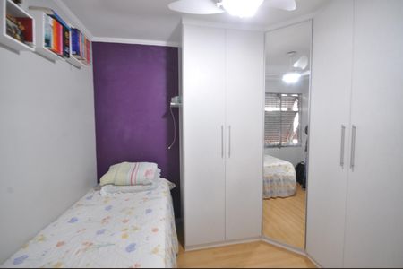 Apartamento à venda com 78m², 2 quartos e 1 vagaQuarto 2