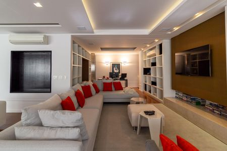 Apartamento à venda com 345m², 3 quartos e 5 vagasSala de TV