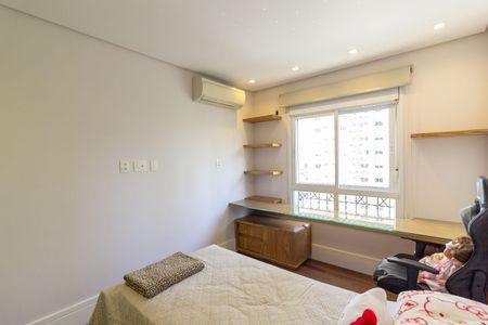 Apartamento à venda com 345m², 3 quartos e 5 vagasSuíte 1