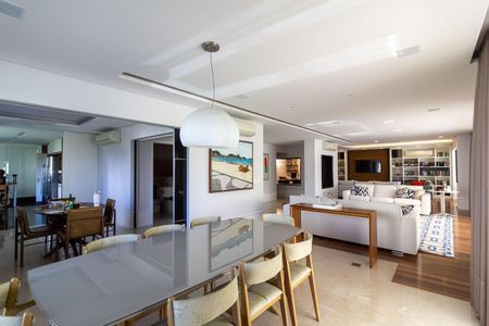 Apartamento à venda com 345m², 3 quartos e 5 vagasSala de Jantar