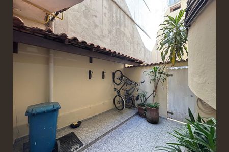Apartamento à venda com 237m², 4 quartos e sem vagaBicicletário