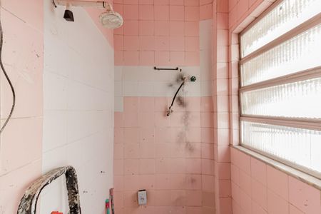 Apartamento à venda com 237m², 4 quartos e sem vagaBanheiro de serviço