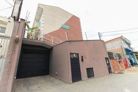 Casa de condomínio à venda com 72m², 2 quartos e 1 vagaFachada