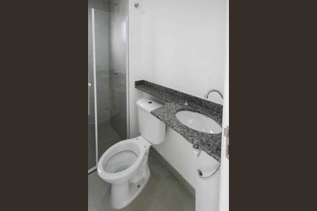 Studio para alugar com 27m², 1 quarto e sem vaga Studio para alugar com 27m², 1 quarto e sem vagaBanheiro