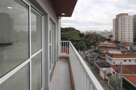 Studio para alugar com 27m², 1 quarto e sem vaga Studio para alugar com 27m², 1 quarto e sem vagaVaranda