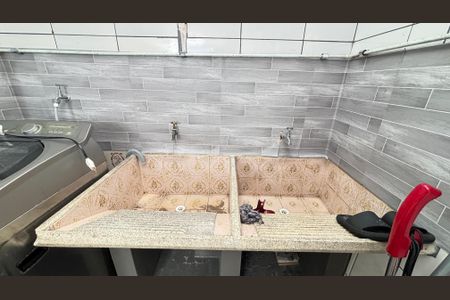 Casa à venda com 77m², 2 quartos e sem vaga Casa à venda com 77m², 2 quartos e sem vagaÁrea de Serviço