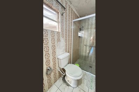 Casa à venda com 77m², 2 quartos e sem vaga Casa à venda com 77m², 2 quartos e sem vagaBanheiro