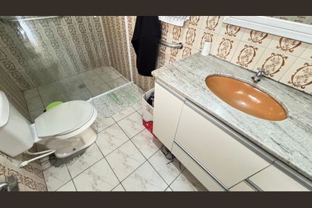 Casa à venda com 77m², 2 quartos e sem vaga Casa à venda com 77m², 2 quartos e sem vagaBanheiro