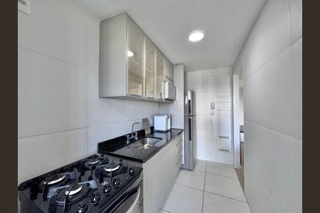 Apartamento à venda com 80m², 2 quartos e 1 vagaCozinha e Área de Serviço