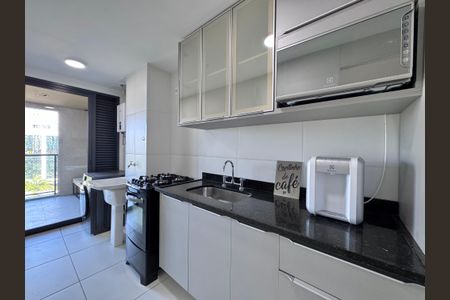 Apartamento à venda com 80m², 2 quartos e 1 vagaCozinha e Área de Serviço