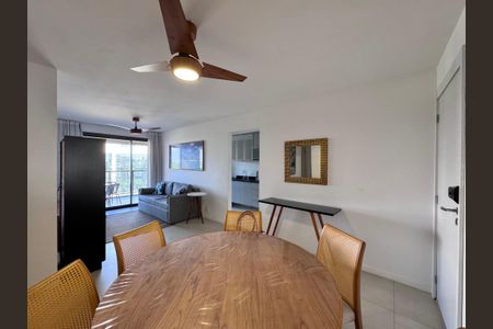 Apartamento à venda com 80m², 2 quartos e 1 vagaSala