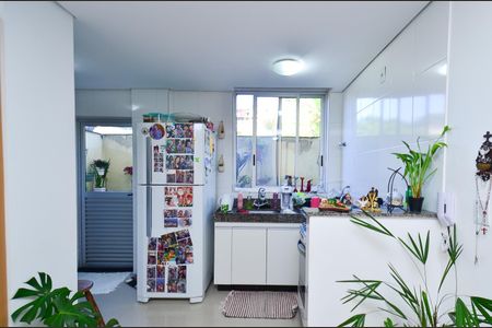 Apartamento à venda com 70m², 3 quartos e 2 vagas Apartamento à venda com 70m², 3 quartos e 2 vagasCozinha