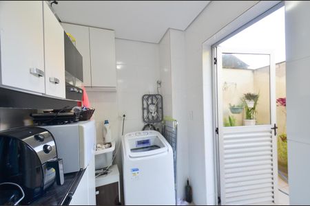 Apartamento à venda com 70m², 3 quartos e 2 vagas Apartamento à venda com 70m², 3 quartos e 2 vagasÁrea de Serviço