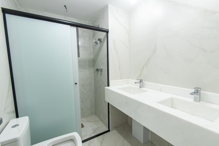 Apartamento à venda com 120m², 3 quartos e 2 vagasBanheiro da suíte 2