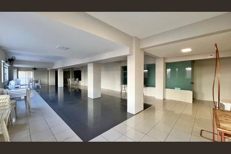 Apartamento à venda com 102m², 3 quartos e 2 vagas Apartamento à venda com 102m², 3 quartos e 2 vagasÁrea comum - Salão de festas