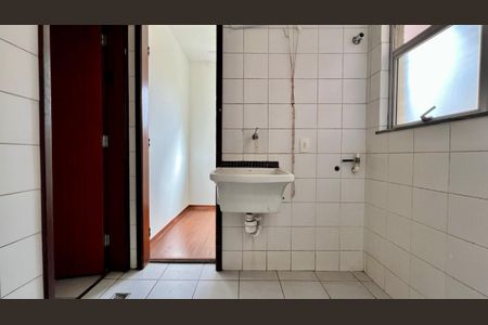 Apartamento à venda com 102m², 3 quartos e 2 vagas Apartamento à venda com 102m², 3 quartos e 2 vagasÁrea de Serviço