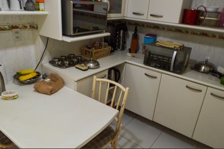 Apartamento à venda com 124m², 3 quartos e 2 vagasCozinha