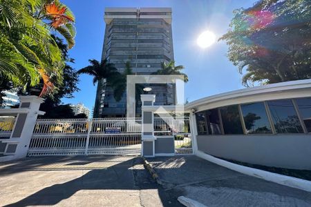 Apartamento à venda com 124m², 3 quartos e 2 vagasFachada