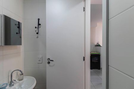 Apartamento para alugar com 32m², 2 quartos e sem vaga Apartamento para alugar com 32m², 2 quartos e sem vagaBanheiro