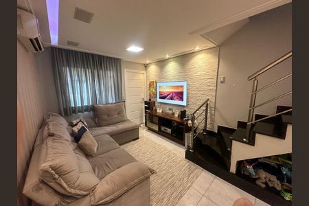 Casa de condomínio à venda com 70m², 2 quartos e 1 vagaSala