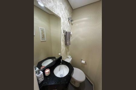 Casa de condomínio à venda com 70m², 2 quartos e 1 vagaBanheiro 2