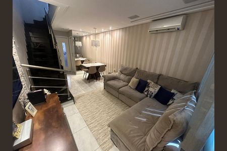 Casa de condomínio à venda com 70m², 2 quartos e 1 vagaSala