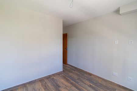 Casa à venda com 134m², 3 quartos e 3 vagas Casa à venda com 134m², 3 quartos e 3 vagasQuarto