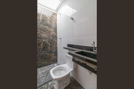 Casa à venda com 134m², 3 quartos e 3 vagas Casa à venda com 134m², 3 quartos e 3 vagasBanheiro