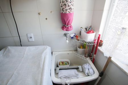 Apartamento à venda com 58m², 2 quartos e 1 vaga Apartamento à venda com 58m², 2 quartos e 1 vagaÁrea de Serviço