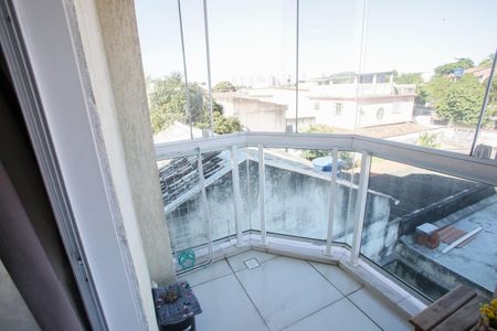 Apartamento à venda com 58m², 2 quartos e 1 vaga Apartamento à venda com 58m², 2 quartos e 1 vagaVaranda Sala