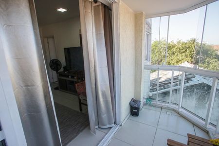 Apartamento à venda com 58m², 2 quartos e 1 vaga Apartamento à venda com 58m², 2 quartos e 1 vagaVaranda Sala