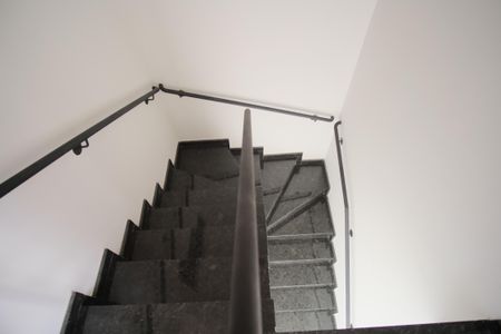 Casa à venda com 134m², 3 quartos e 3 vagasEscada