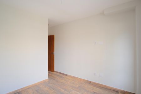 Casa à venda com 134m², 3 quartos e 3 vagasSuíte