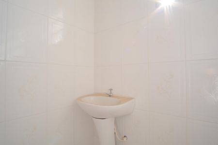 Casa de condomínio à venda com 58m², 2 quartos e 1 vagaBanheiro da Suíte 1