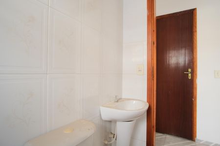 Casa de condomínio à venda com 58m², 2 quartos e 1 vagaBanheiro da Suíte 2