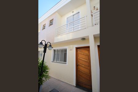 Casa de condomínio à venda com 58m², 2 quartos e 1 vagaFachada