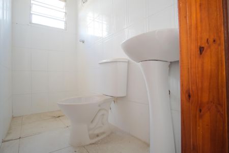 Casa de condomínio à venda com 58m², 2 quartos e 1 vagaBanheiro da Suíte 2