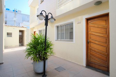 Casa de condomínio à venda com 58m², 2 quartos e 1 vagaÁrea comum