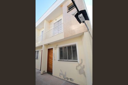 Casa de condomínio à venda com 58m², 2 quartos e 1 vagaFachada