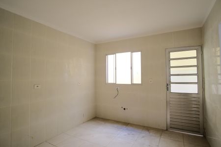 Casa de condomínio à venda com 70m², 2 quartos e 1 vagaCozinha