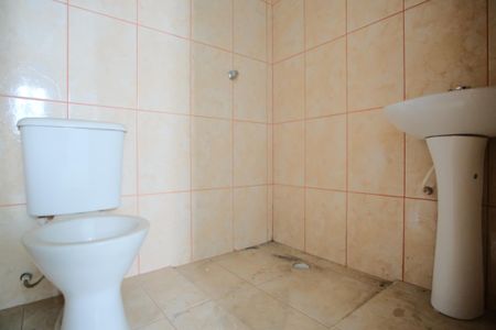 Casa de condomínio à venda com 70m², 2 quartos e 1 vagaBanheiro da Suíte 2