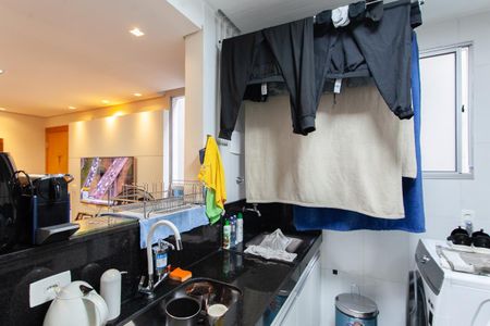Apartamento à venda com 48m², 2 quartos e 1 vaga Apartamento à venda com 48m², 2 quartos e 1 vagaCozinha e Área de Serviço
