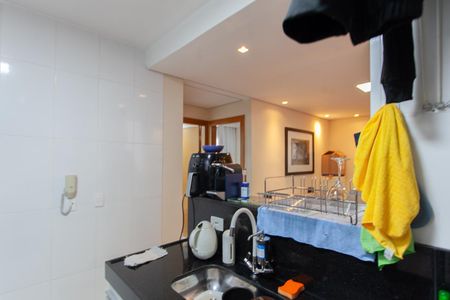 Apartamento à venda com 48m², 2 quartos e 1 vaga Apartamento à venda com 48m², 2 quartos e 1 vagaCozinha e Área de Serviço