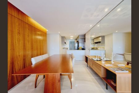 Apartamento à venda com 132m², 4 quartos e 2 vagasSala de Jantar