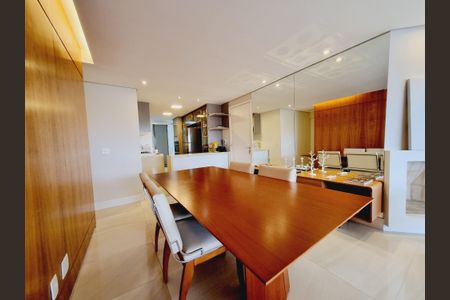 Apartamento à venda com 132m², 4 quartos e 2 vagasSala de Jantar